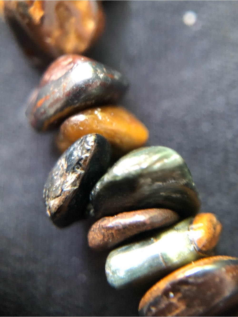Vintage Tiger's Eye Chip Necklace - Brown and Gold 🐅 - Picture 6 of 6